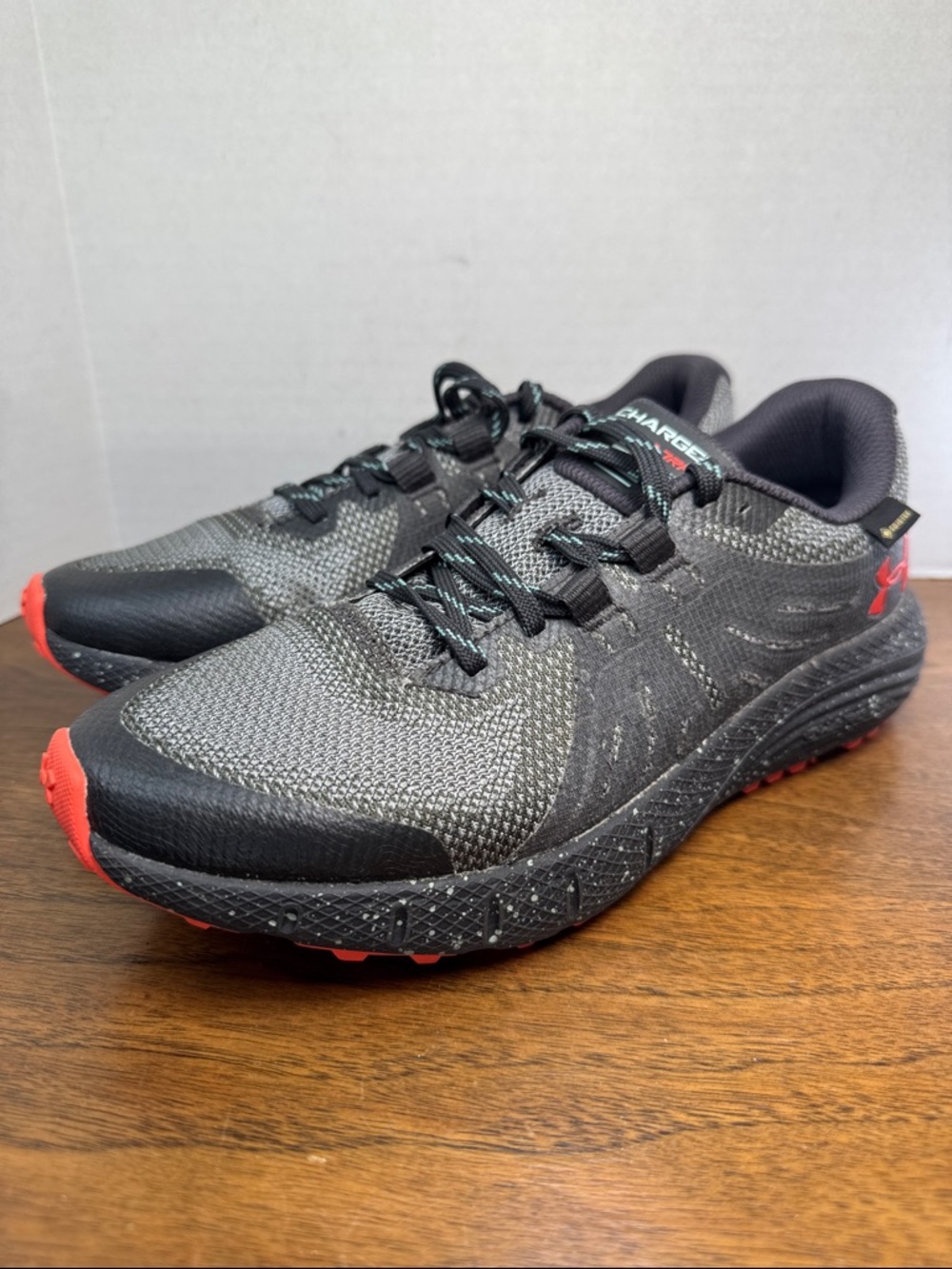 Under Armour Womens Charged Bandit Gore-Tex Waterproof Trail Running Shoes, 7.5